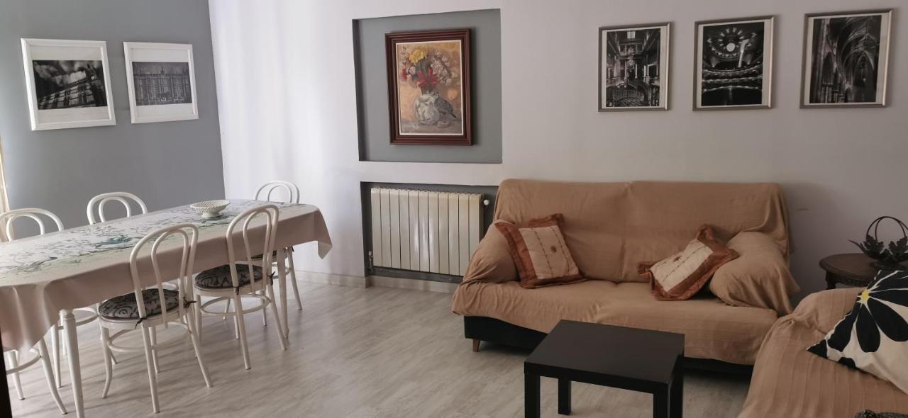Villa "Luna De Segovia" Leganés Zewnętrze zdjęcie